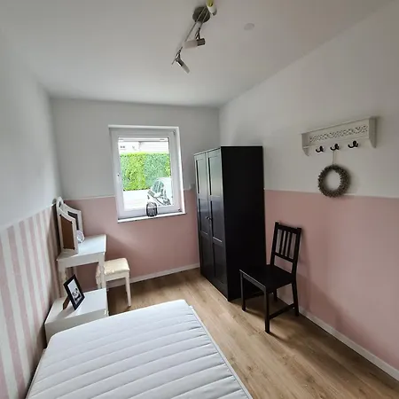 Apartment Grosse Naehe Flughafen Koeln/bonn *
